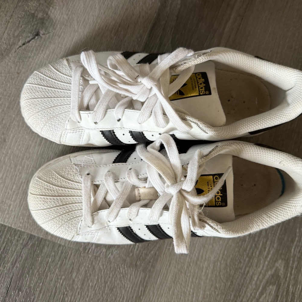 Adidas Superstar White with Black Stripes - Picture 2 of 8